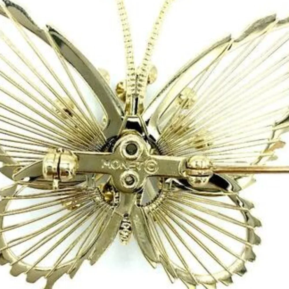 Vintage Gold-Tone Butterfly Brooch with Clear Rhinestones – Elegant Filigree Pin
